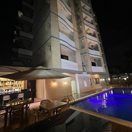 Hotel Golf Coast Kinshasa Exterior foto